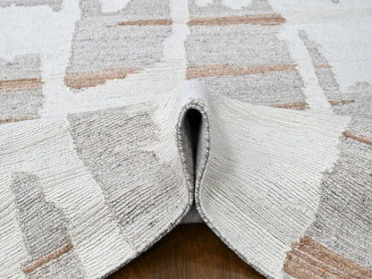 Modern / Contemporary hand-knotted wool rug in Ivory, 9'2" x 12' — SKU O010334 (view 5)