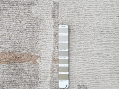 Modern / Contemporary hand-knotted wool rug in Ivory, 9'2" x 12' — SKU O010334 (view 7)