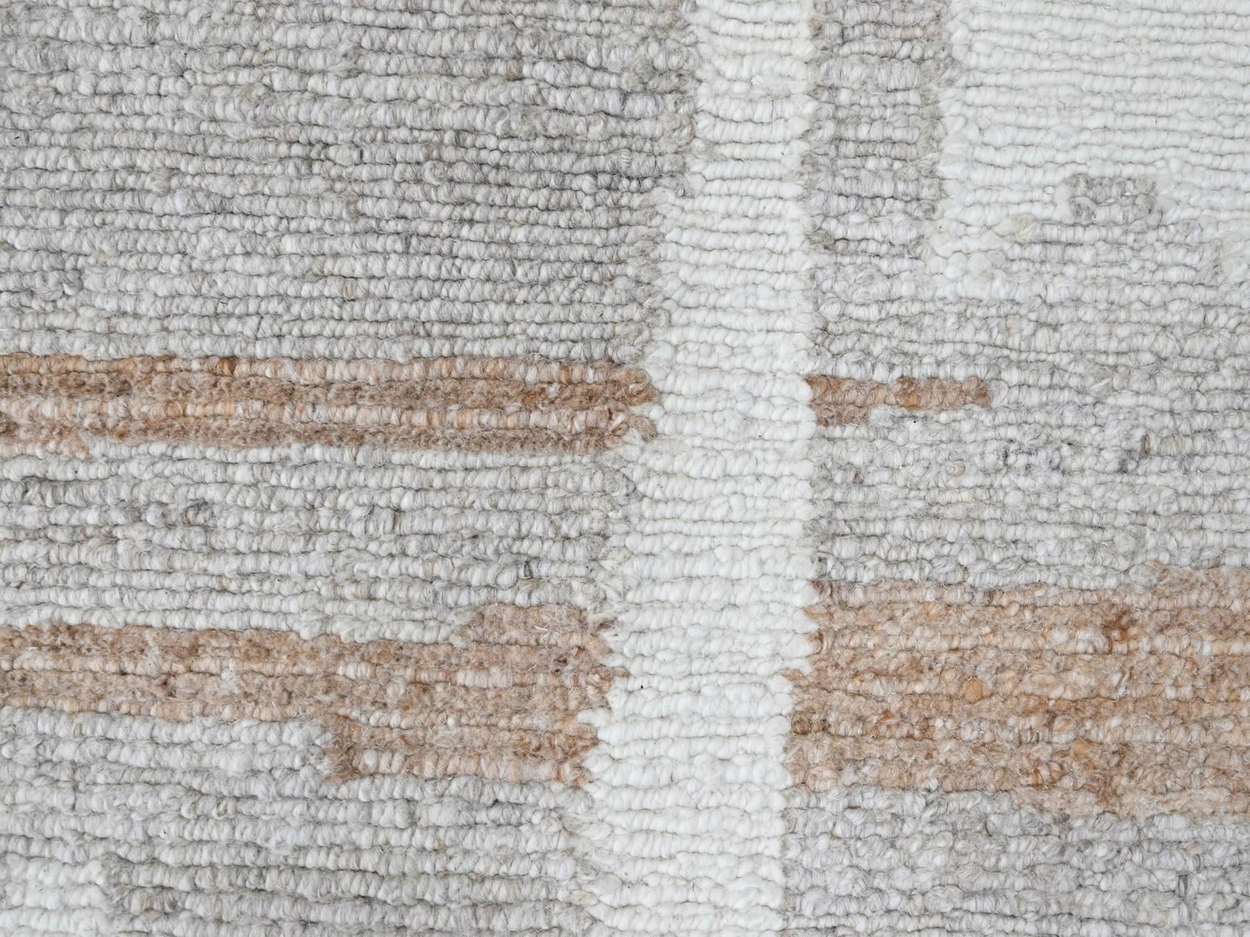 Modern / Contemporary hand-knotted wool rug in Ivory, 9'2" x 12' — SKU O010334 (view 8)