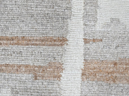 Modern / Contemporary hand-knotted wool rug in Ivory, 9'2" x 12' — SKU O010334 (view 8)