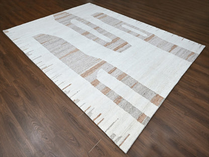 Modern / Contemporary hand-knotted wool rug in Ivory, 9'3" x 12' — SKU O010338 (view 3)