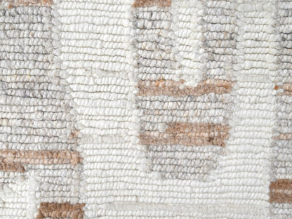 Modern / Contemporary hand-knotted wool rug in Ivory, 2'2" x 3' — SKU O010342 (view 4)