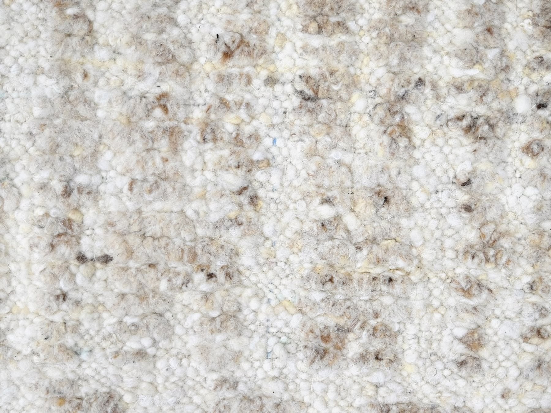 Modern / Contemporary hand-knotted wool runner in Ivory, 2'6" x 7'9" — SKU O010345 (view 5)