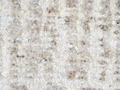 Modern / Contemporary hand-knotted wool runner in Ivory, 2'6" x 7'9" — SKU O010345 (view 5)