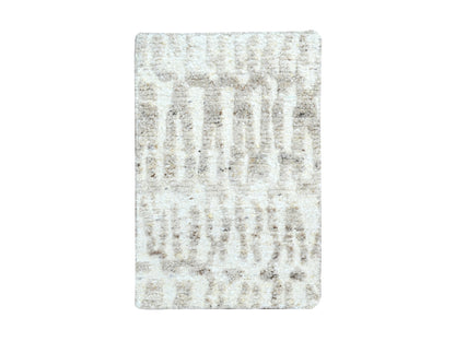 Modern / Contemporary hand-knotted wool rug in Ivory, 2' x 2'9" — SKU O010346