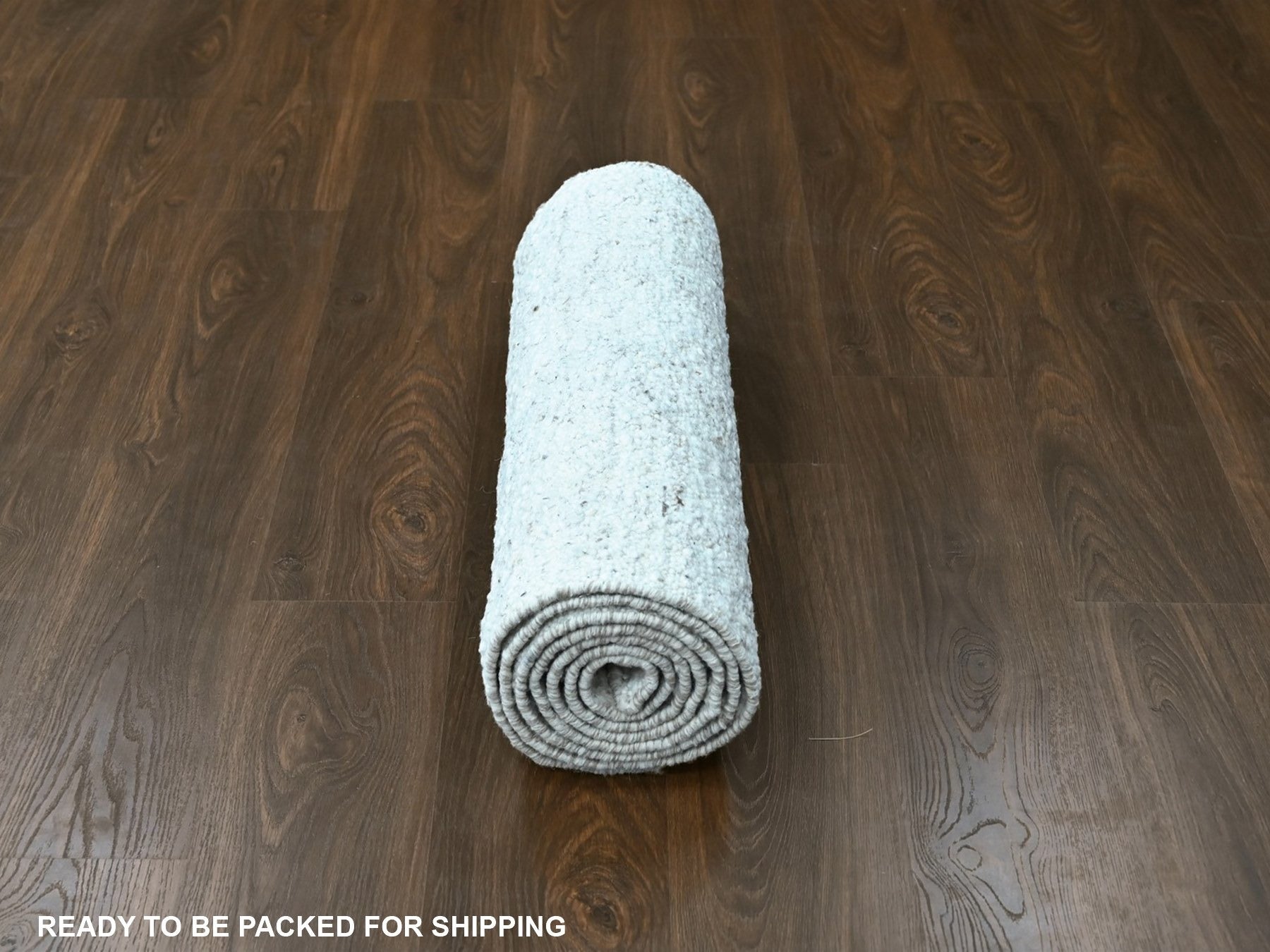Modern / Contemporary hand-knotted wool runner in Ivory, 2'7" x 9'10" — SKU O010354 (view 6)
