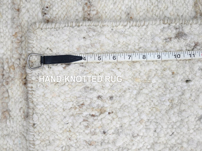 Modern / Contemporary hand-knotted wool rug in Ivory, 2' x 2'10" — SKU O010355 (view 7)