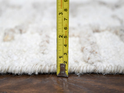 Modern / Contemporary hand-knotted wool rug in Ivory, 2' x 2'10" — SKU O010356 (view 6)