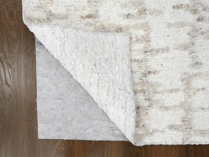 Modern / Contemporary hand-knotted wool runner in Ivory, 2'6" x 8' — SKU O010357 (view 3)