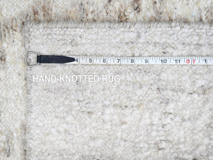 Modern / Contemporary hand-knotted wool runner in Ivory, 2'6" x 8' — SKU O010357 (view 8)