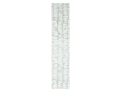Modern / Contemporary hand-knotted wool runner in Ivory, 2'6" x 11'10" — SKU O010358