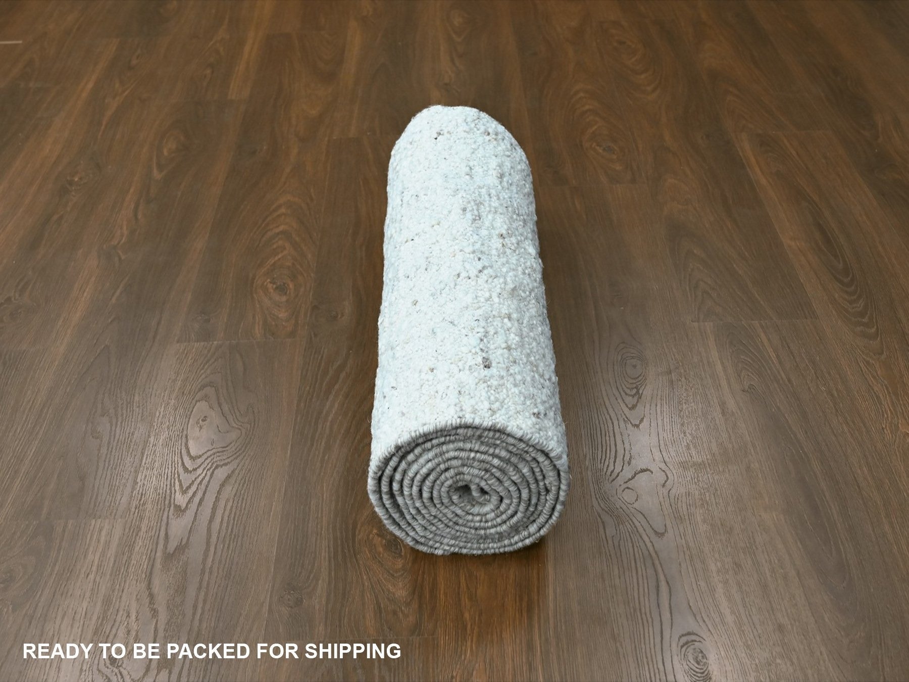 Modern / Contemporary hand-knotted wool runner in Ivory, 2'6" x 11'10" — SKU O010358 (view 6)