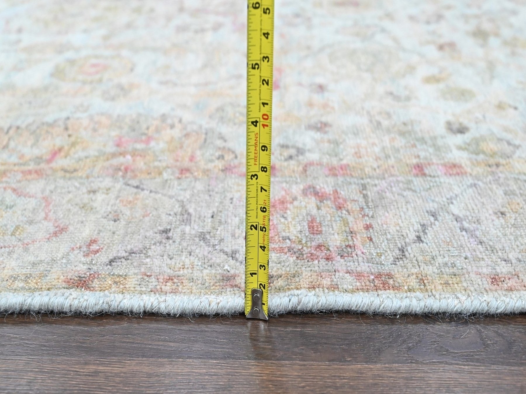 Mahal Oushak hand-knotted wool rug in Gray, 4' x 6' — SKU O010390 (view 7)