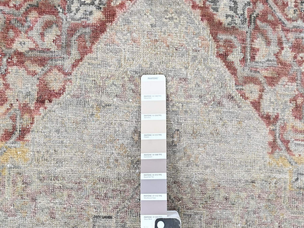 Mahal Oushak hand-knotted wool rug in Ivory, 3' x 4'11" — SKU O010391 (view 4)