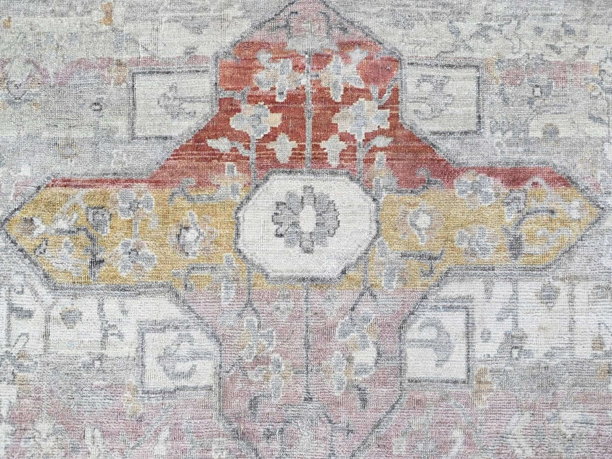 Mahal Oushak hand-knotted wool rug in Ivory, 8'1" x 9'11" — SKU O010394 (view 8)