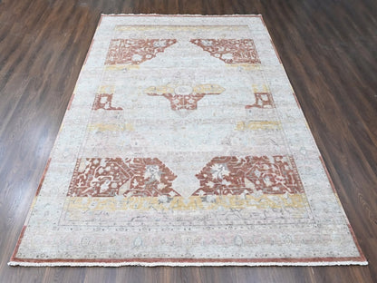 Mahal Oushak hand-knotted wool rug in Ivory, 9'10" x 13'11" — SKU O010396 (view 2)