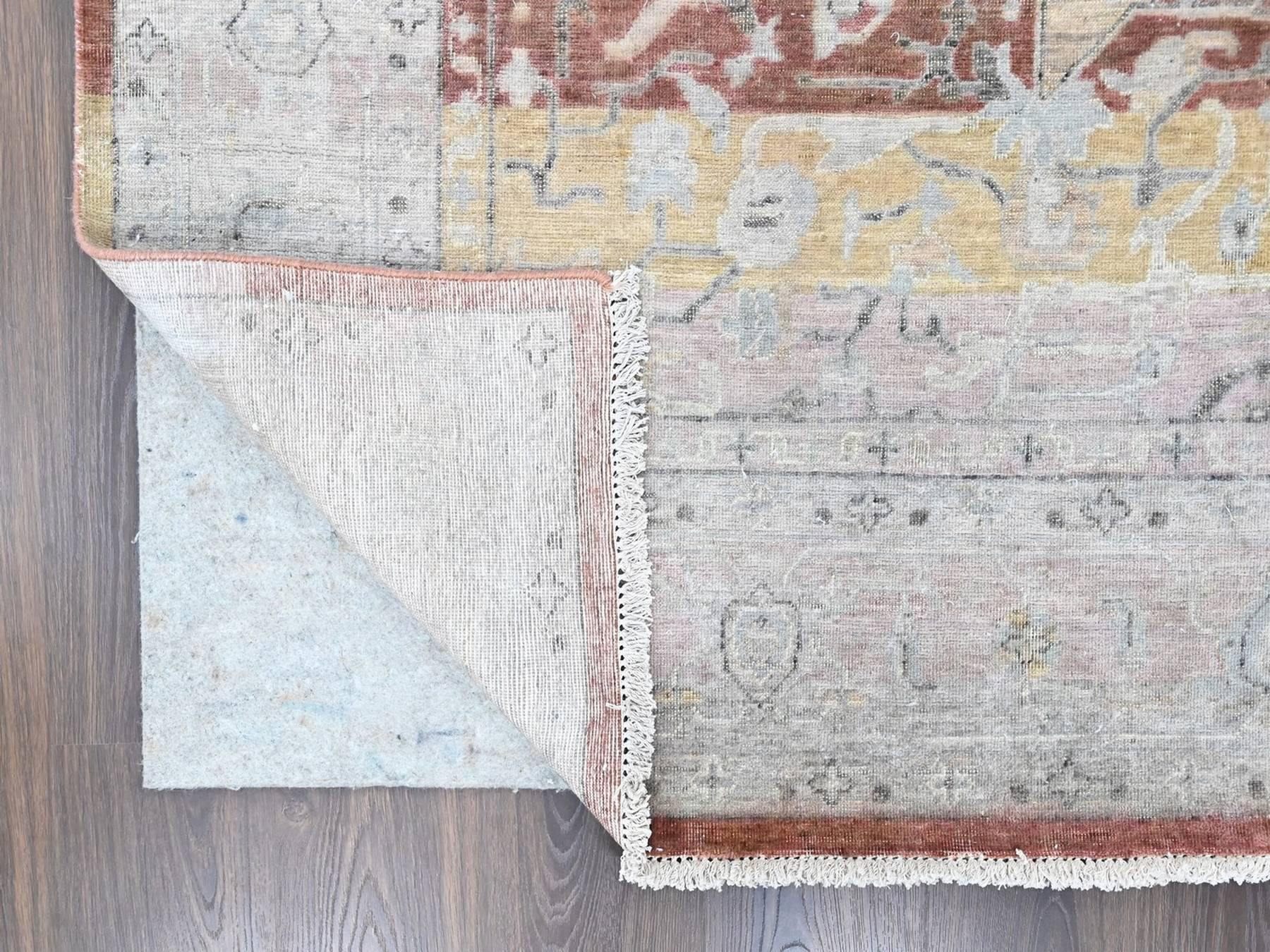 Mahal Oushak hand-knotted wool rug in Ivory, 9'10" x 13'11" — SKU O010396 (view 4)