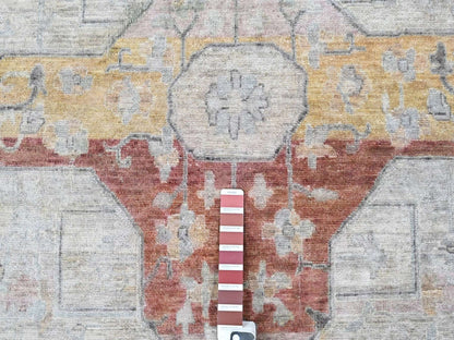 Mahal Oushak hand-knotted wool rug in Ivory, 9'10" x 13'11" — SKU O010396 (view 7)