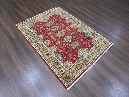 Heriz hand-knotted wool rug in Red & Beige, 5'1" x 6'10" — SKU O010405 (view 2)