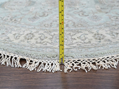 Green 5'9" x 5'10" Heriz Hand knotted Wool Rug - Sku: O010409