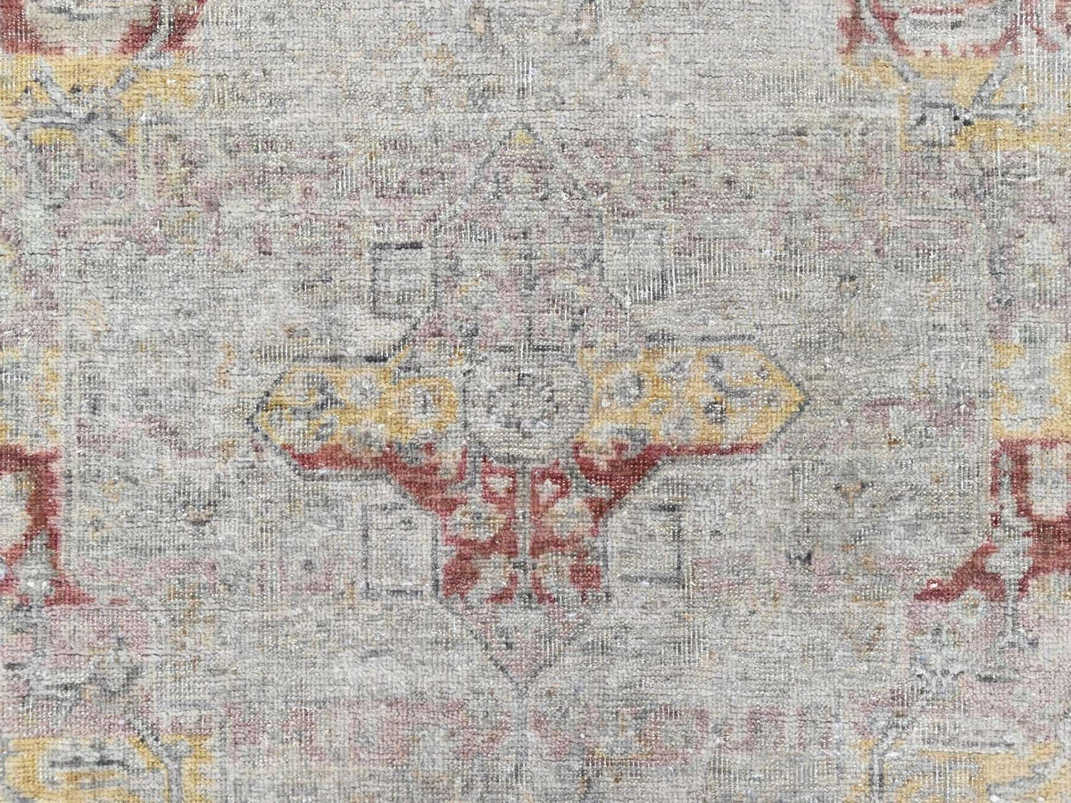 Mahal Oushak hand-knotted wool rug in Ivory, 3' x 4'10" — SKU O010432 (view 5)