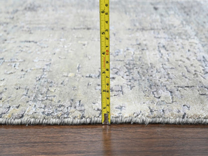Modern / Contemporary hand-knotted wool/silk rug in Ivory, 5' x 6'11" — SKU O010437 (view 7)