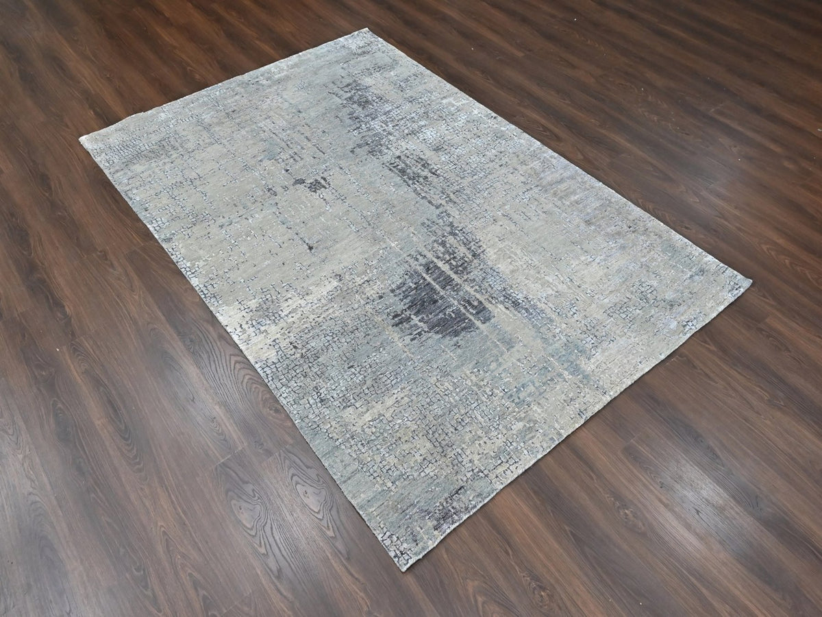 Modern / Contemporary hand-knotted wool/silk rug in Gray, 6'1" x 9' — SKU O010438 (view 2)