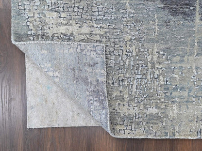 Modern / Contemporary hand-knotted wool/silk rug in Gray, 6'1" x 9' — SKU O010438 (view 3)