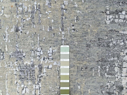 Modern / Contemporary hand-knotted wool/silk rug in Gray, 6'1" x 9' — SKU O010438 (view 4)