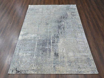 Modern / Contemporary hand-knotted wool/silk rug in Gray, 8' x 9'9" — SKU O010439 (view 2)