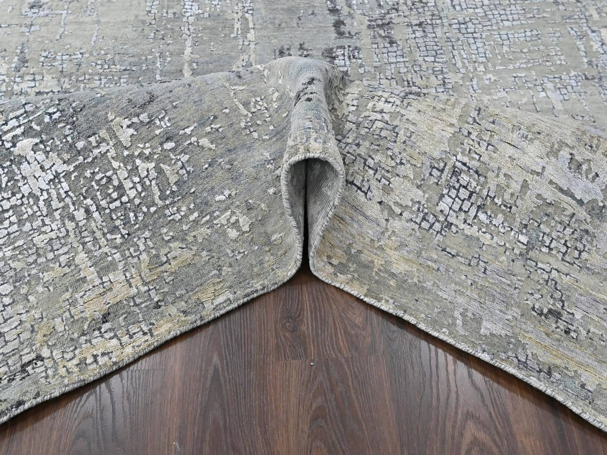 Modern / Contemporary hand-knotted wool/silk rug in Gray, 8' x 9'9" — SKU O010439 (view 5)