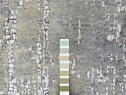 Modern / Contemporary hand-knotted wool/silk rug in Gray, 8' x 9'9" — SKU O010439 (view 7)