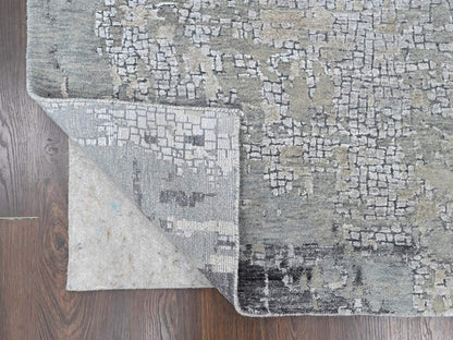 Modern / Contemporary hand-knotted wool/silk rug in Gray, 11'10" x 14'9" — SKU O010440 (view 4)