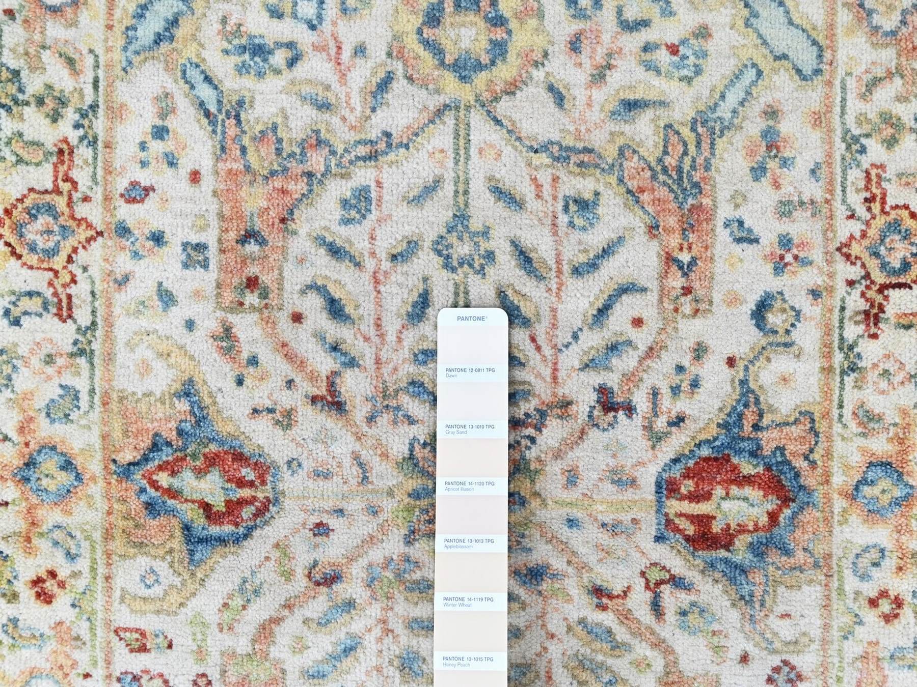 Mahal Oushak hand-knotted wool rug in Ivory, 2' x 2'11" — SKU O010445 (view 3)