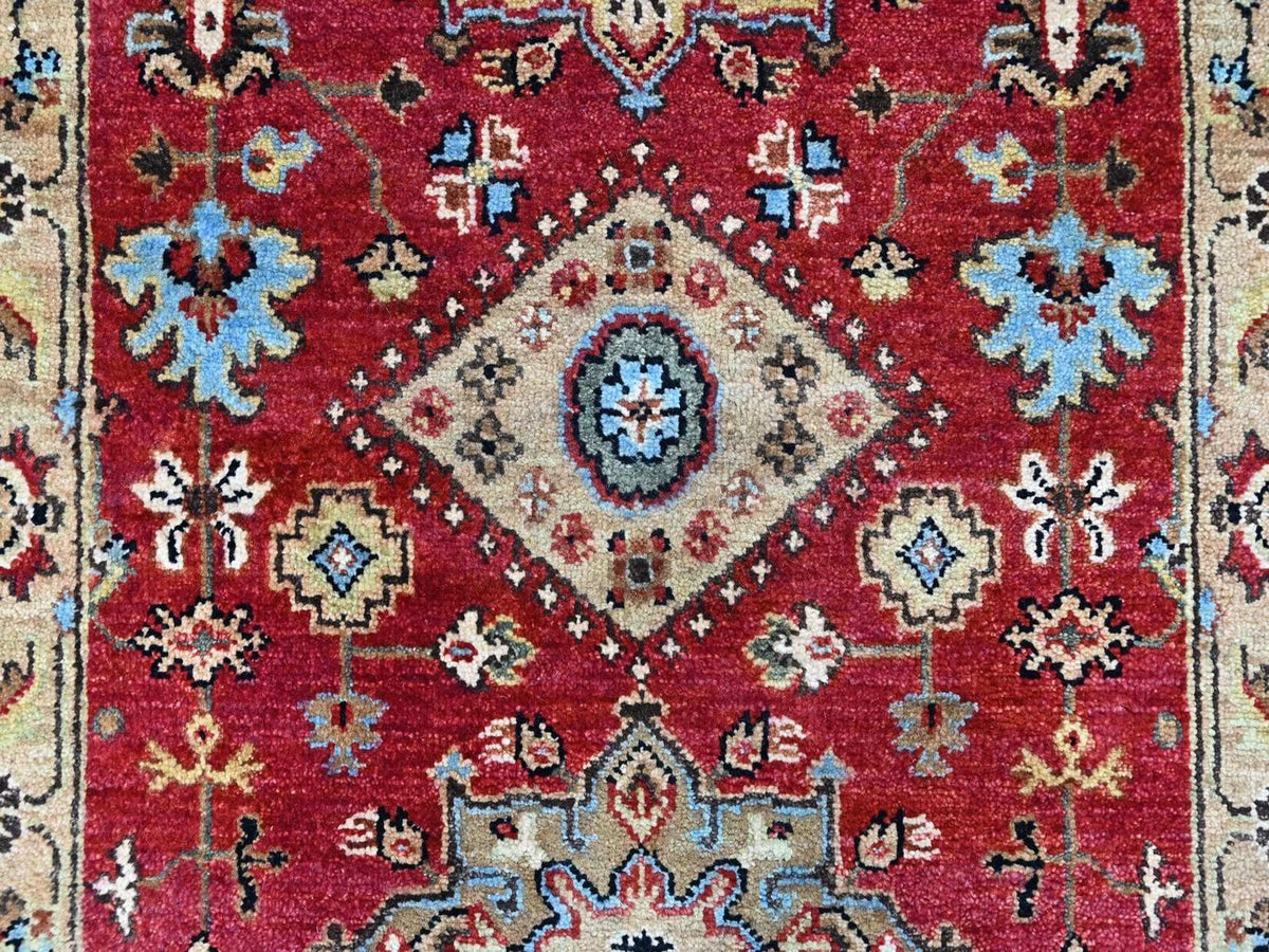 Heriz hand-knotted wool runner in Red & Beige, 2'7" x 8'1" — SKU O010447 (view 5)