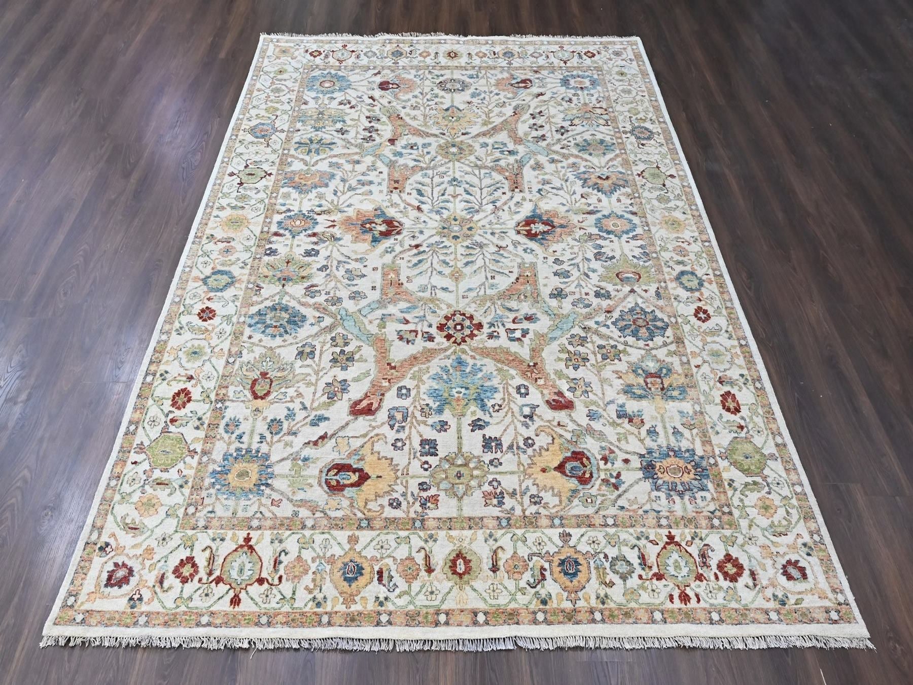 Mahal Oushak hand-knotted wool rug in Ivory, 8'10" x 11'10" — SKU O010458 (view 2)