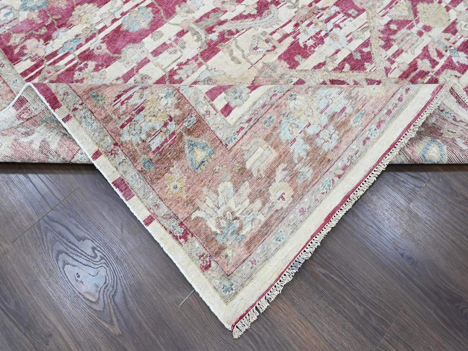 Heriz Heriz hand-knotted wool rug in Red & Brown, 7'8" x 9'9" — SKU O010551 (view 6)