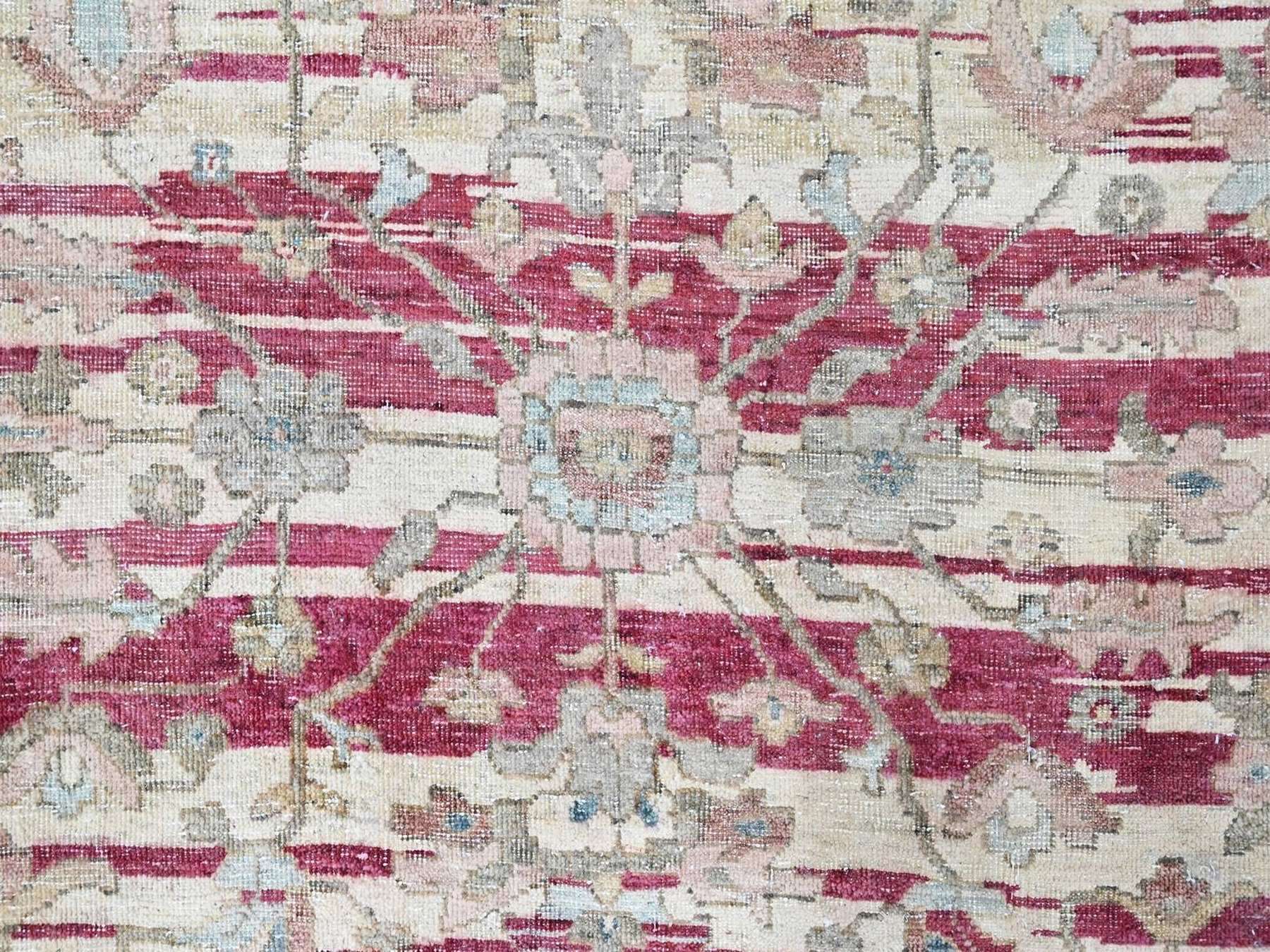 Heriz Heriz hand-knotted wool rug in Red & Brown, 7'8" x 9'9" — SKU O010551 (view 8)