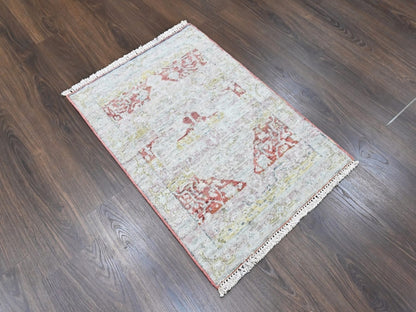 Mahal Oushak hand-knotted wool rug in Ivory, 2' x 2'11" — SKU O010554 (view 2)