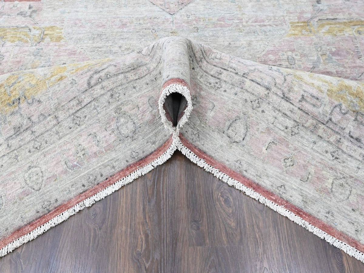 Mahal Oushak hand-knotted wool rug in Ivory, 8'11" x 11'10" — SKU O010555 (view 5)