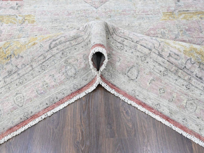 Mahal Oushak hand-knotted wool rug in Ivory, 8'11" x 11'10" — SKU O010555 (view 5)