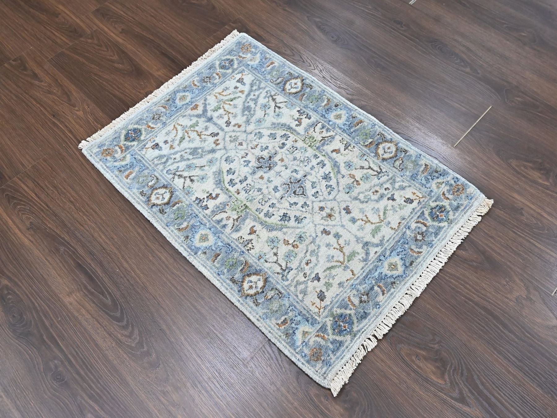 Oushak Oushak hand-knotted wool rug in Gray, 2'1" x 2'10", SKU O010563 (view 2)