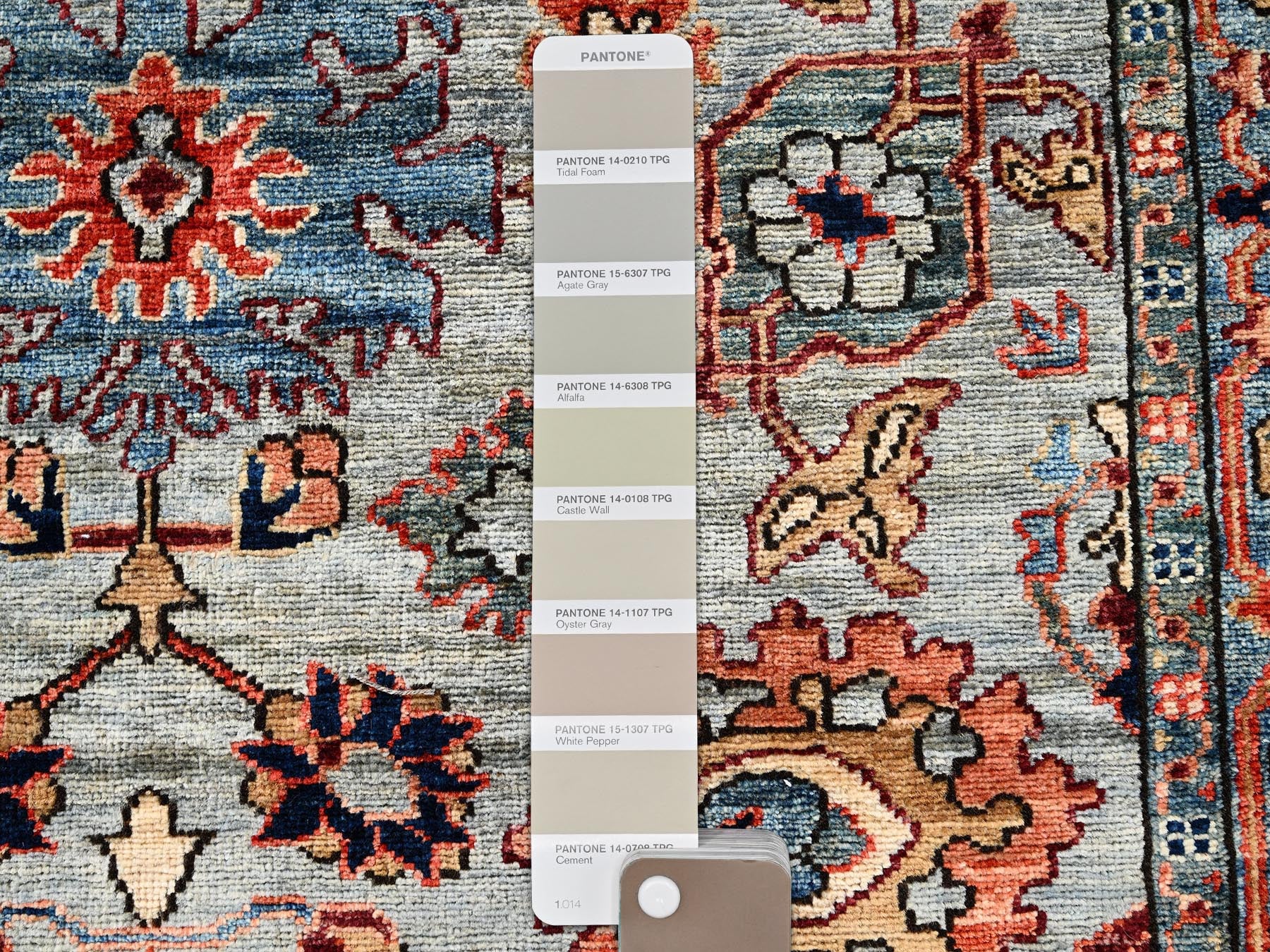 Heriz Tribal & Geometric hand-knotted wool runner in Gray & Blue, 4'1" x 11'9" — SKU O01132 (view 4)