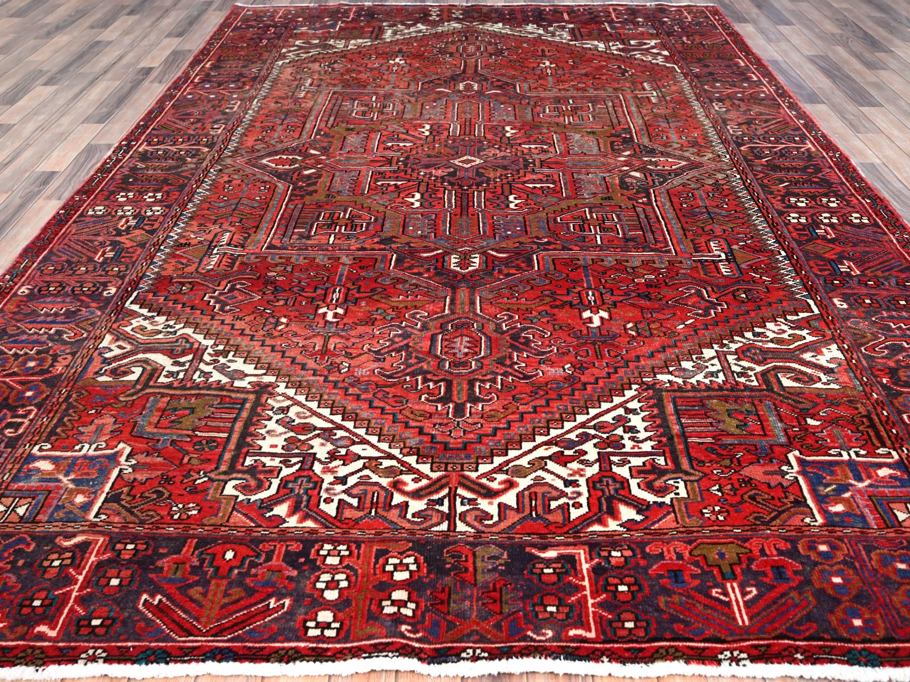 Heriz Traditional hand-knotted wool rug in Red, 7'10" x 11'4", SKU O0113