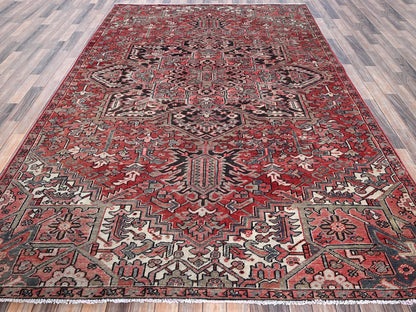 Heriz Heriz hand-knotted wool rug in Red, 7'6" x 10'7" — SKU O01249 (view 2)