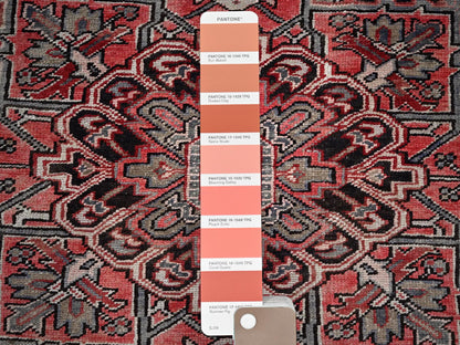 Heriz Heriz hand-knotted wool rug in Red, 7'6" x 10'7" — SKU O01249 (view 8)