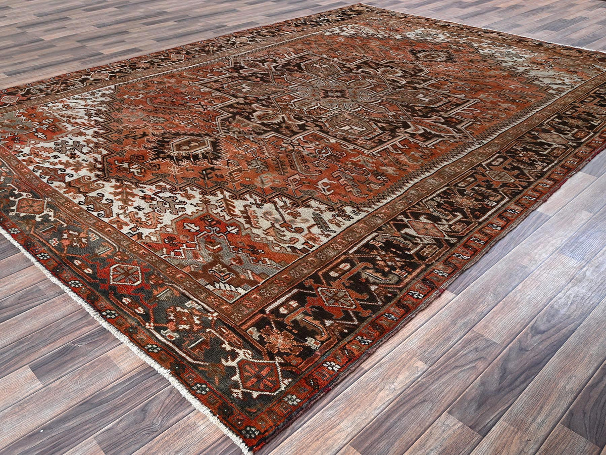 Heriz Heriz hand-knotted wool rug in Red & Chocolate Brown, 8'4" x 11'4" — SKU O01254 (view 3)
