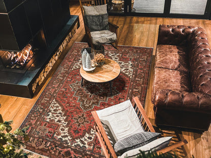 Red 6'5" x 9'7" Heriz Hand knotted Wool Rug - Sku: O01270