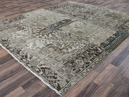 Heriz Heriz hand-knotted wool rug in Gray & Chocolate Brown, 8' x 9'4" — SKU O01336 (view 3)