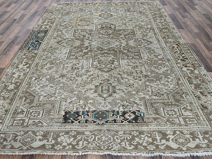 Heriz Heriz hand-knotted wool rug in Gray & Brown, 7'6" x 10'4" — SKU O01337 (view 2)